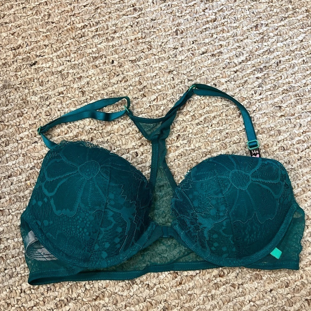 New Victorias Secret Push Up Bra